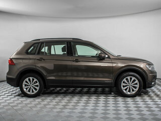 2020 Volkswagen Tiguan II, коричневый, 1980000 рублей, вид 4
