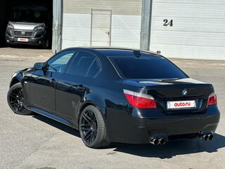 2009 BMW 5 серии 525i V (E60/E61) Рестайлинг, чёрный, 1030000 рублей, вид 5