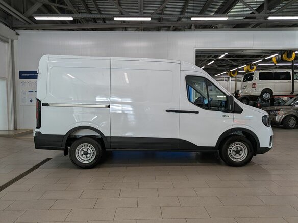 2025 Ford Transit, белый, 6690000 рублей - вид 3