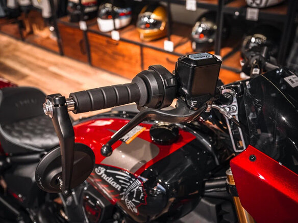 2026 Indian Scout, красный, 2440000 рублей - вид 18
