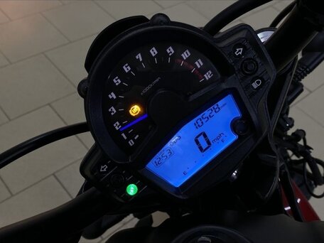 2015 Kawasaki EN650 Vulcan S, красный, 550000 рублей, вид 5