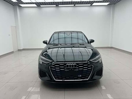 2023 Audi A3 Sportback 35 TFSI IV (8Y), зелёный, 2320000 рублей, вид 2