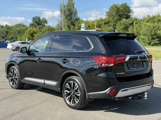 2022 Mitsubishi Outlander III Рестайлинг 3, чёрный, 2195000 рублей, вид 5