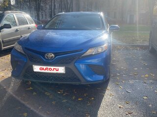 2019 Toyota Camry US Market VIII (XV70), синий, 1870000 рублей, вид 1