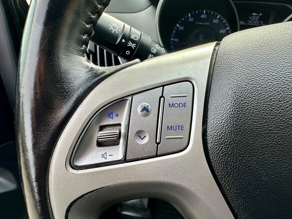 2013 Hyundai ix35 I, серый - вид 14