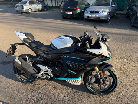 2024 CFMoto 450SR, белый, 570000 рублей, вид 3