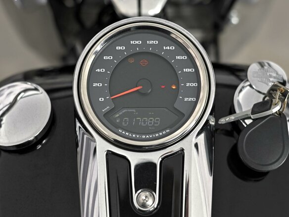 2021 Harley-Davidson Fat Boy, чёрный, 2249000 рублей - вид 8