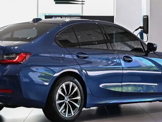 2023 BMW 3 серии 320d xDrive VII (G2x) Рестайлинг, синий, 3940184 рублей, вид 4