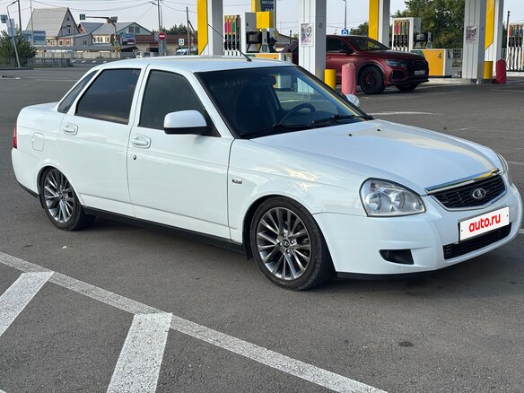 2013 Lada (ВАЗ) Priora I Рестайлинг, белый, 450000 рублей