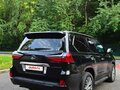 2017 Lexus LX 570 III Рестайлинг 2, чёрный, 12000000 рублей - вид 4