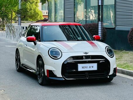 Mini Hatch IV (F65/F66/J01)