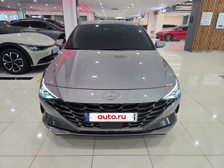 2022 Hyundai Avante VII, серебристый, 1830000 рублей, вид 2