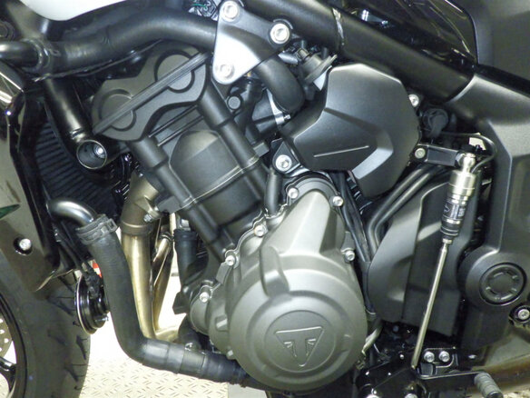 2026 Triumph Trident 660, серый, 1050000 рублей - вид 12