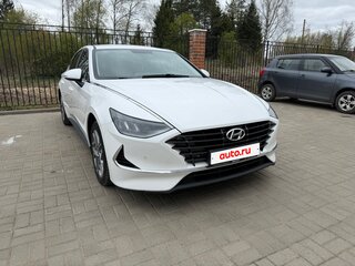 2019 Hyundai Sonata VII (LF) Рестайлинг, белый, 2050000 рублей, вид 2