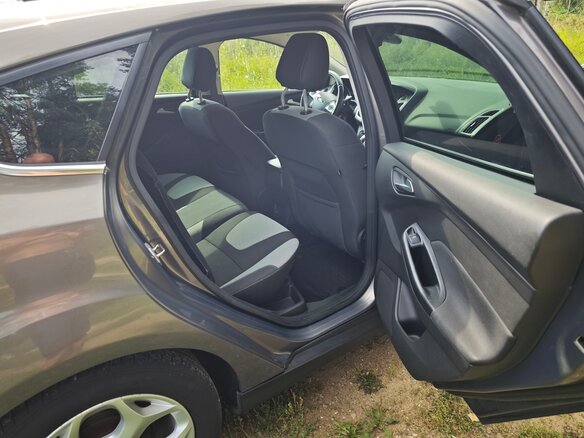2013 Ford Focus III, коричневый, 950000 рублей - вид 21