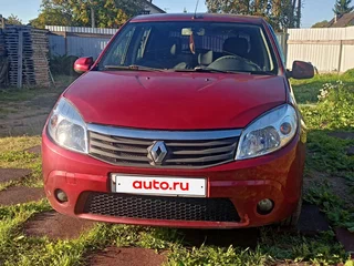 2011 Renault Sandero I, пурпурный, 550000 рублей, вид 1