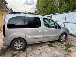 2012 Citroen Berlingo II Рестайлинг, серебристый, 500000 рублей, вид 4