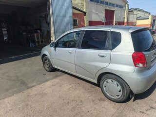 2004 Chevrolet Aveo I, серебристый, 165000 рублей, вид 5