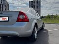 2011 Ford Focus II Рестайлинг, серебристый, 500000 рублей - вид 2