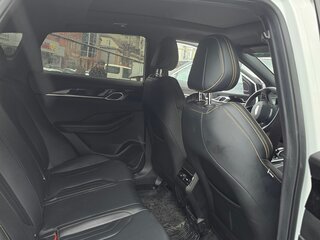 2025 Geely Binyue I Рестайлинг 2, белый, 2050000 рублей, вид 4