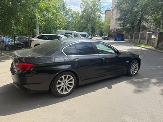 2012 BMW 5 серии 530d xDrive VI (F10/F11/F07), чёрный, 2100000 рублей, вид 3