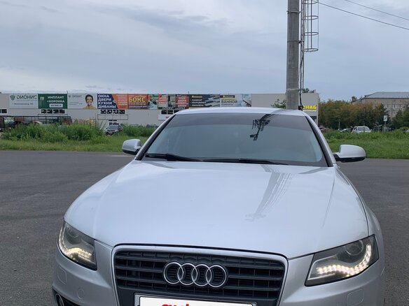 2010 Audi A4 IV (B8), серебристый, 800000 рублей