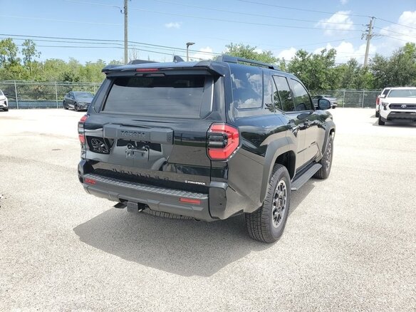 2025 Toyota 4Runner VI, чёрный, 11275334 рублей - вид 3