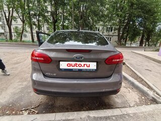 2017 Ford Focus III Рестайлинг, серый, 950000 рублей, вид 3
