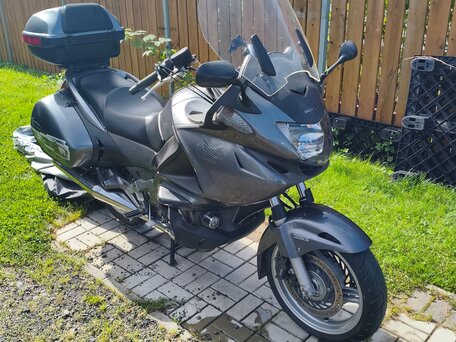 2007 Honda NT700V Deauville, серебристый, 500000 рублей, вид 2