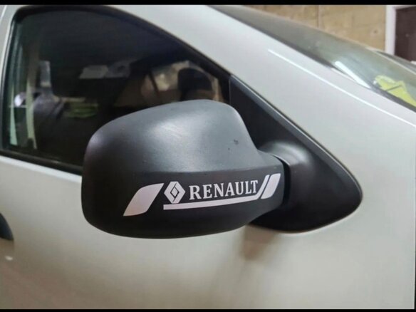 2017 Renault Logan II, белый, 520000 рублей - вид 1