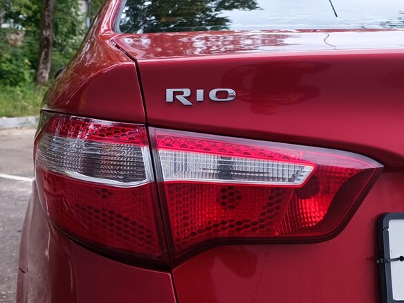 2013 Kia Rio III, красный - вид 7