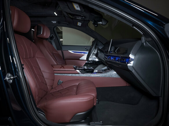 2023 BMW 7 серии 760i xDrive VII (G70), синий - вид 26