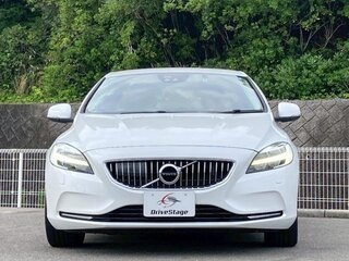 2016 Volvo V40 II, белый, 880001 рублей, вид 2
