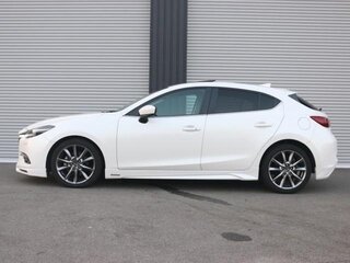 2019 Mazda Axela III Рестайлинг, белый, 977000 рублей, вид 2