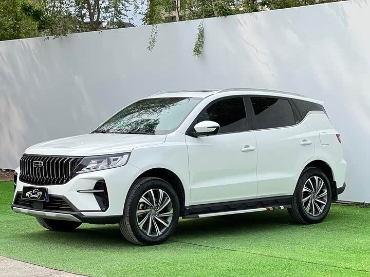 Открыть фотографии: Geely Vision X6 Pro
