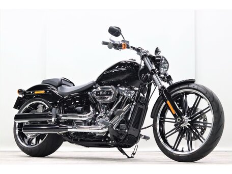 2021 Harley-Davidson Breakout, чёрный, 1900000 рублей, вид 2