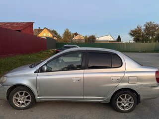 2002 Toyota Platz, серый, 320000 рублей, вид 2
