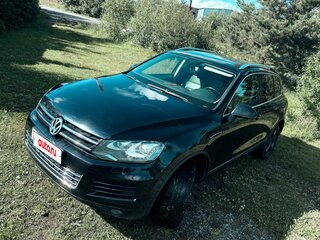 2013 Volkswagen Touareg II, чёрный, 2100000 рублей, вид 2