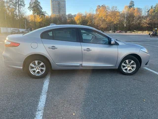2011 Renault Fluence I, бежевый, 650000 рублей, вид 4
