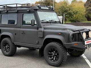 2014 Land Rover Defender 90 I Рестайлинг, чёрный, 4499999 рублей, вид 3