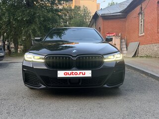2022 BMW 5 серии 530i xDrive VII (G30/G31/G38) Рестайлинг, чёрный, 6490000 рублей, вид 2