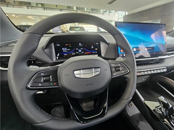 2026 Geely Coolray I Рестайлинг 2, белый - вид 20