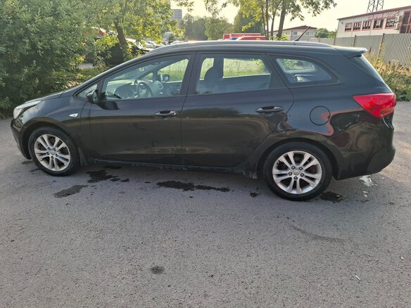 2013 Kia Ceed II, чёрный, 800000 рублей - вид 4