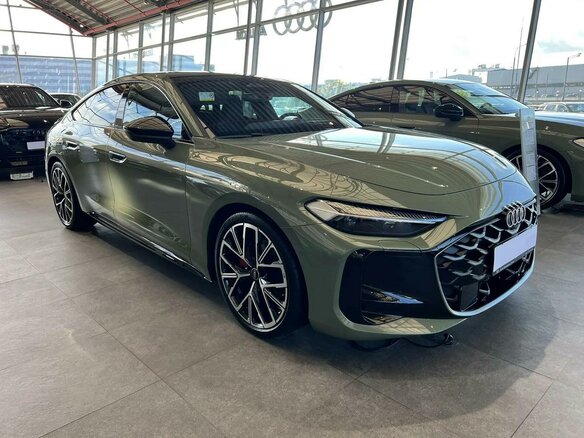 2026 Audi A5 L Sportback III (B10), зелёный, 6700000 рублей - вид 3