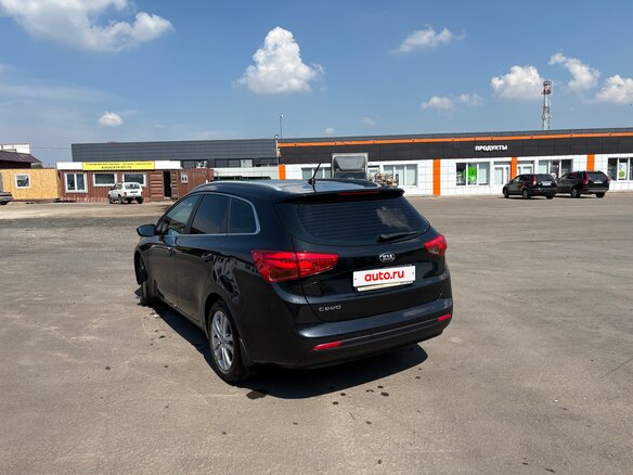 2014 Kia Ceed II, чёрный, 1400000 рублей - вид 4
