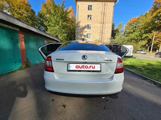 2018 Skoda Rapid I Рестайлинг, белый, 840000 рублей, вид 3
