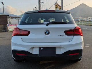 2018 BMW 1 серии 118i II (F20/F21) Рестайлинг 2, белый, 1230000 рублей, вид 3