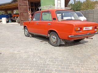 1979 Lada (ВАЗ) 21011, оранжевый, 350000 рублей, вид 2