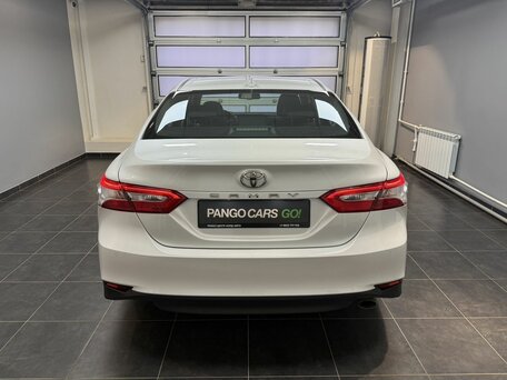 2019 Toyota Camry VIII (XV70), белый, 2755000 рублей, вид 5