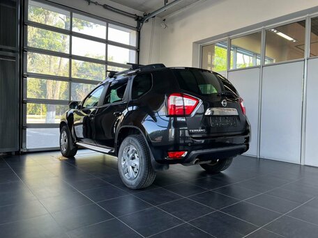 2014 Nissan Terrano III (D10), чёрный, 1000000 рублей, вид 4